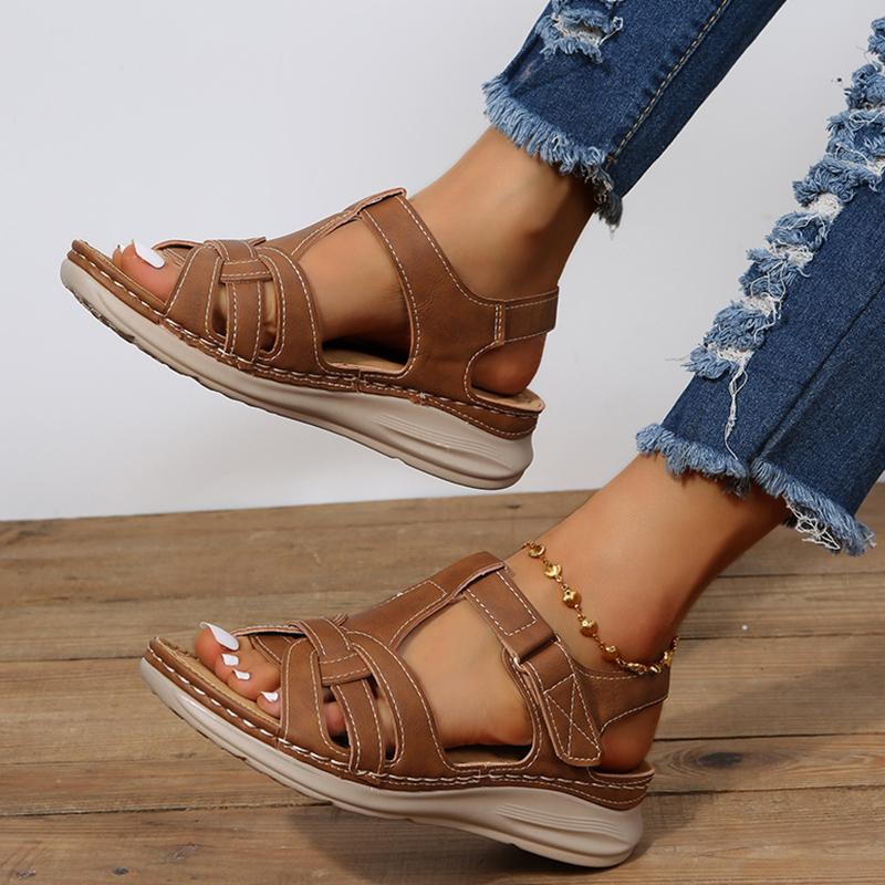 Nadměrná velikost letní sandály ženy s otevřenou špičkou protiskluzové střední podpatky plážové boty žena pohodlné lehké sandály na platformě