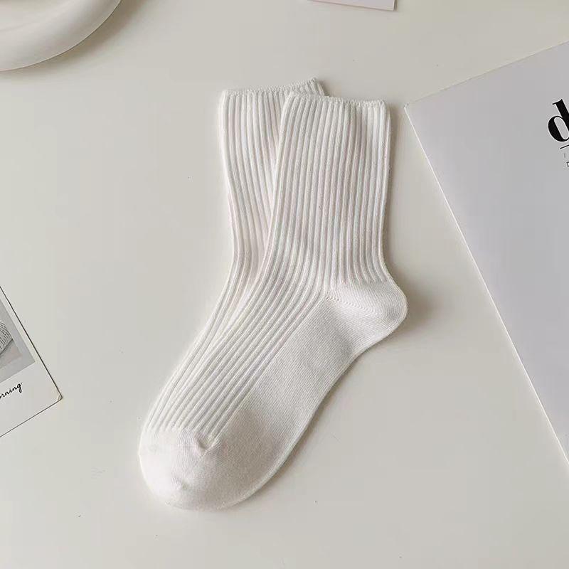 Women's Autumn and Winter Socks, Loose-fitting Postpartum Socks, Solid-colored Vertical Striped Mid-calf Socks, Versatile Casual Socks