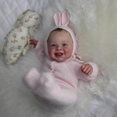 Muñeca Reborn de Cuerpo de Tela de Tacto Suave de 20'' 50cm Harper de Aspecto Real Feliz Sonriente Simulación Muñeca Bebé Linda Realista Muñecas Reborn para Niños Juguete Casa de Juegos