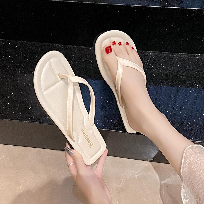 Flat Bottomed Flip Flops, Versatile for Summer, Casual Beach Vacation, Beach, Clip On Flip Flops