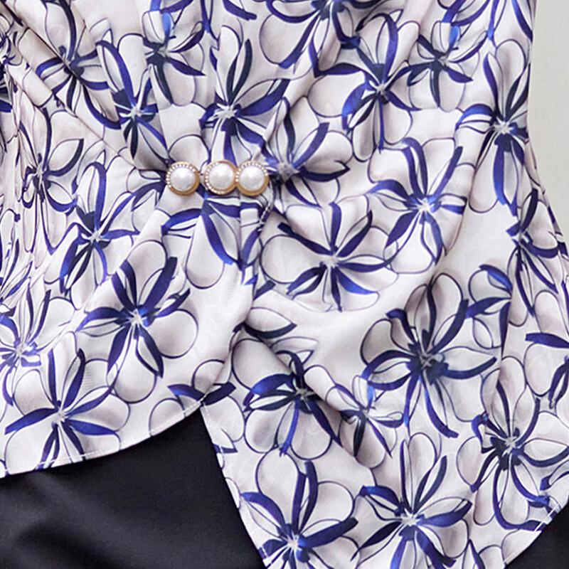 Past Mid-Aged Women's Summer Floral Print T-shirt & Cropped Pants Set