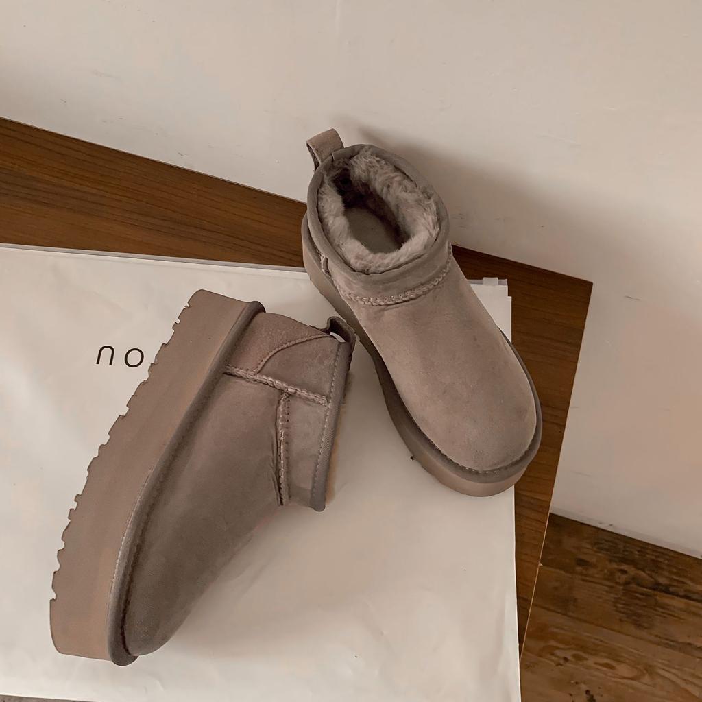 Sheepskin and fur integrated thick-soled snow boots winter 2025 winter new cotton shoes warm women's boots women's velvet short boots