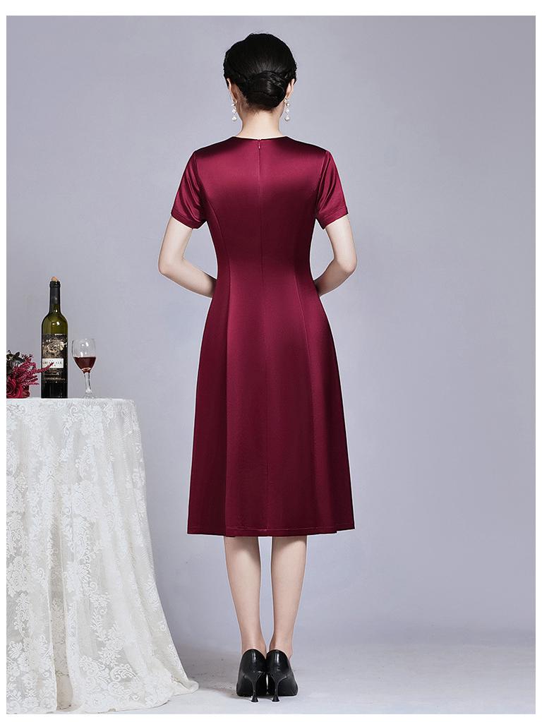 2025 Autumn Elegant Acetate Gown for Mother-in-Law: Stylish, Large-Hemmed Evening Dress