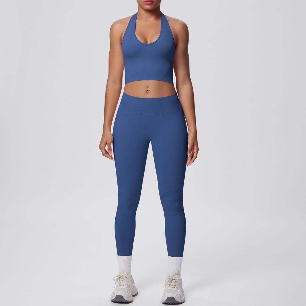 Seamless Halter Neck Yoga & Fitness Two-Piece Set for Women