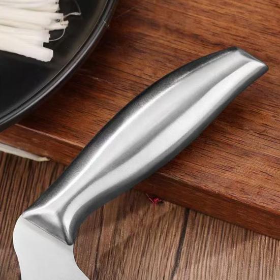 Nůž na krájení jarní cibulky Nerezový kráječ cibule Multifunkční kráječ zeleniny Strouhačka na česnek Salát Těstoviny Mořské řasy