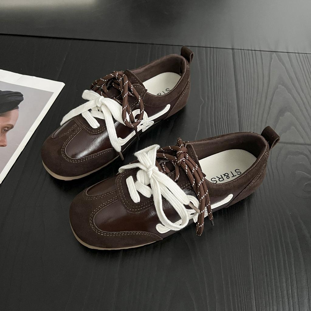 Spot niche round head ugly cute retro German training shoes women's 2025 new flat bottom inner height increase casual Forrest Gump board shoes