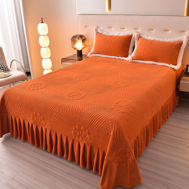 Milk Velvet Bed Cover Plush and Thickened Winter Bed Sheet Warm and Cotton Anti Slip Suitable for Two People