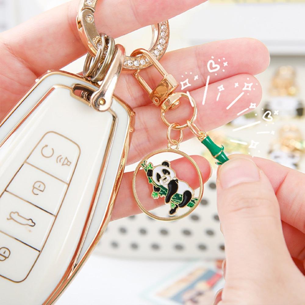 Creative Funny Panda Keyring Kawaii Panda Key Pendant Key Buckle Panda Metal Keychain  Bag Pendant