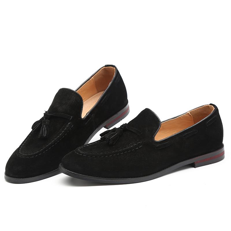 Men's Suede Leather Tassel Loafers British Nightclub Style Slip-On Comfortable Casual Shoes Barber Designer Fashion Sneakers