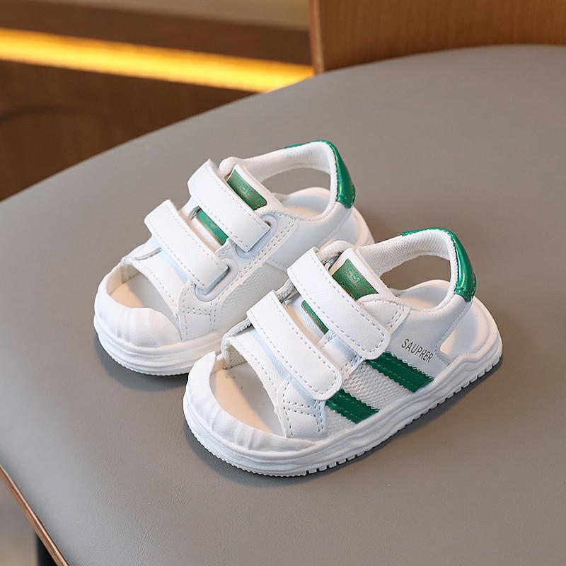 Toddler Closed-Toe Sandals for Boys and Girls, Ages 0-3.5, Soft Sole, Breathable White Shoes.