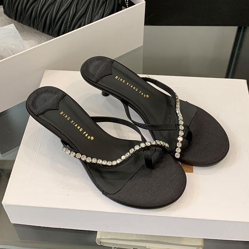 

Мода Роскошные Стразы Женские Шлепанцы на Низком Каблуке Обувь Модные Женские Шлепанцы на Каблуке Женские Шлепанцы Шлепанцы Сандалии Обувь Туфли-Лодочки 35 чёрный