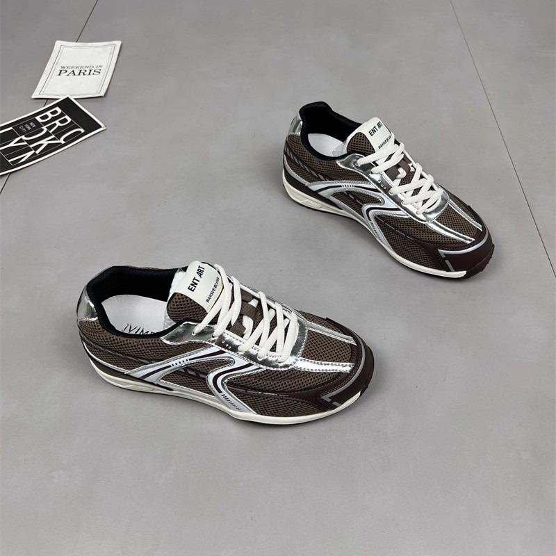 Retro contrasting color splicing women's new mesh surface is breathable, comfortable and light, sports and leisure
