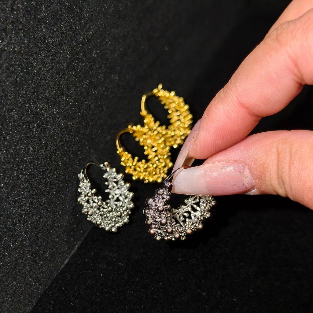 New Floral Firework Hoop Earrings - Versatile, Shiny, Light Luxury Jewelry for Women