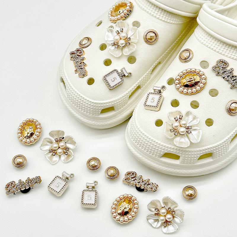 Cute Resin Starfish & Shell Croc Shoe Buckles with High-End Flower Accessories