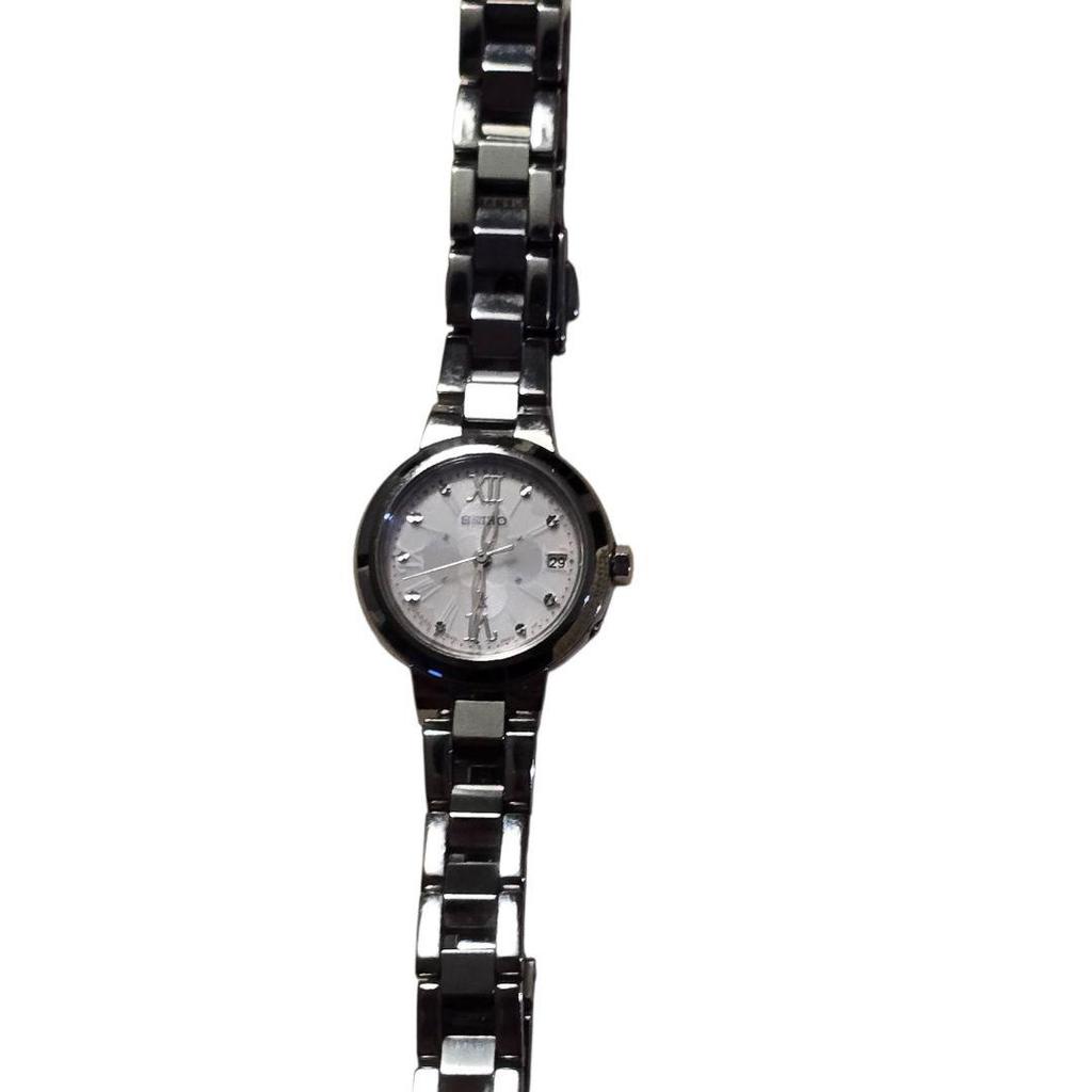 [USED] Seiko Lukia Flower Party Solar Watch AU18 with Box