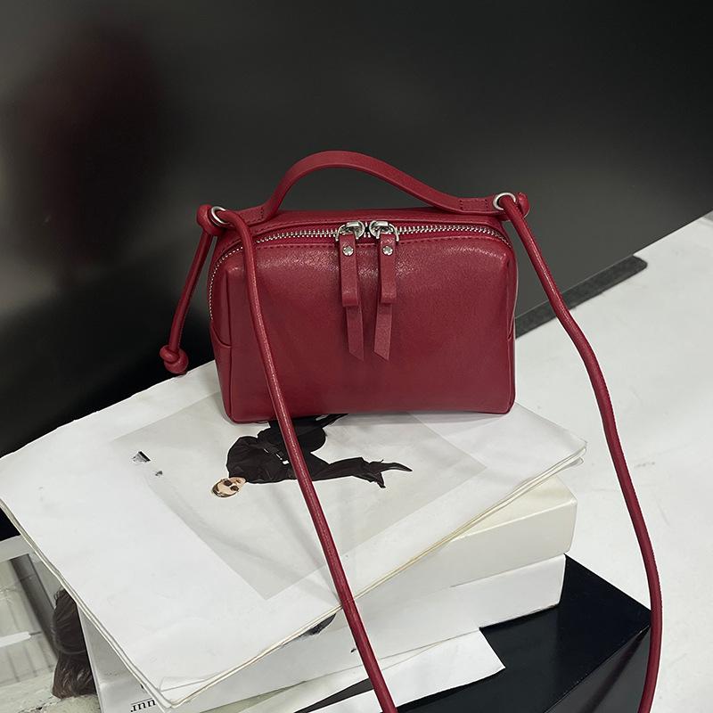 

Женская сумка-кроссбоди из натуральной кожи, одноплечевая сумка-боулинг в стиле Бостон One Size красный