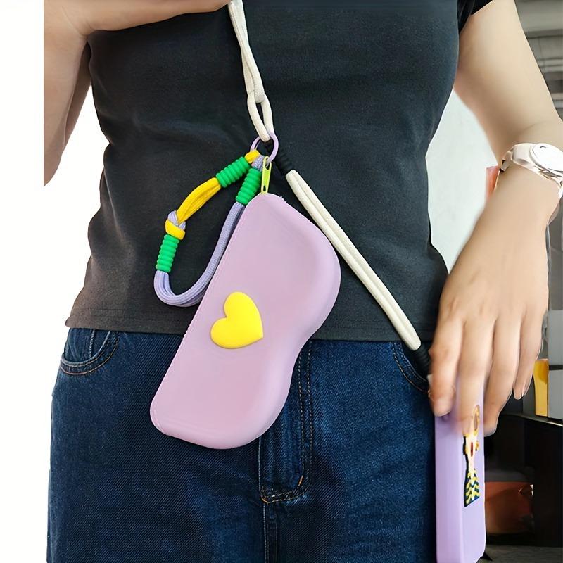 Cute Heart-Shaped Glasses Case Handmade Silicone Glasses Storage Bag with a Braided Strap In Fresh Colors for Glassesaccessories