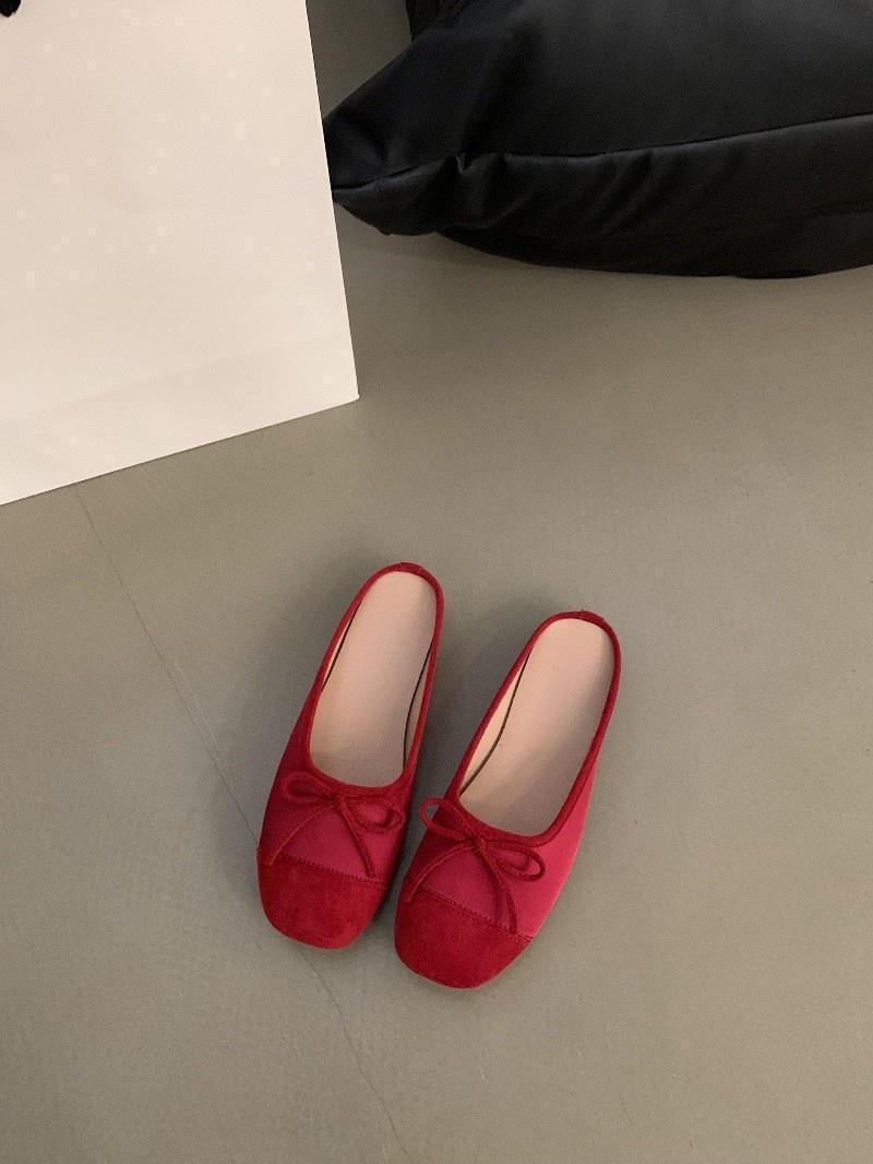 

Колір в тон Сяосянфенг бант півшльопанці жіночі літні 2024 нові корейська версія на плоскій підошві з закритим носком Мюлі прохолодні шльопанці 40 червоний