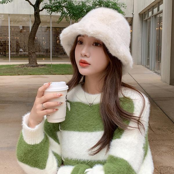 Winter Girls' Fashion Outdoor Hats, Warm Bucket Hats, High-quality Faux Mink Fur Hats, Russian Women's Hats