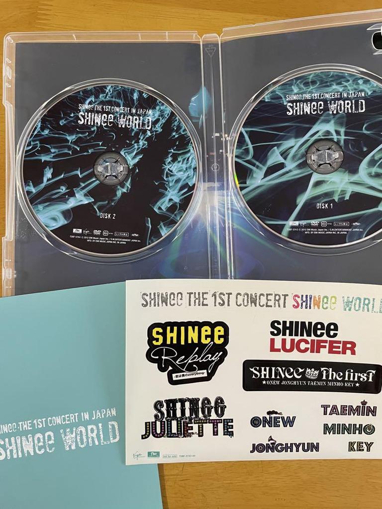 [USED] Price negotiable SHINee WORLD DVD