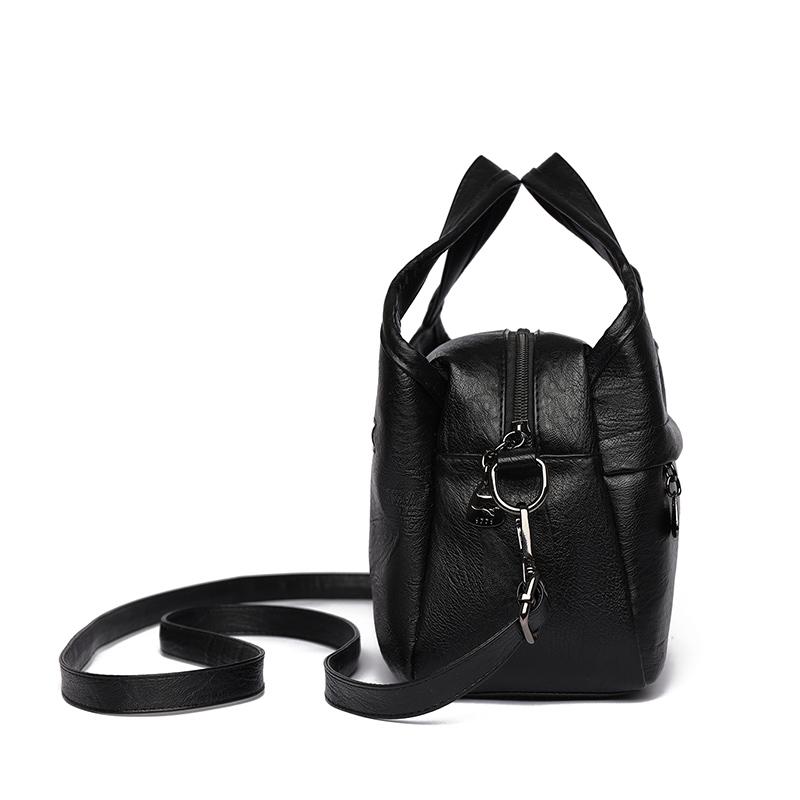 Retro Large Capacity Shoulder Bag Solid Color Messenger Bag PU Commuter Bag
