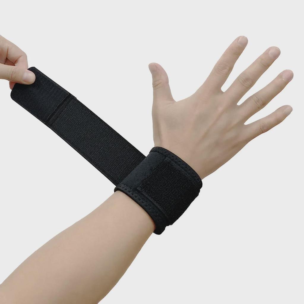 Bandáž zápěstí proti podvrtnutí pro fitness a vzpírání