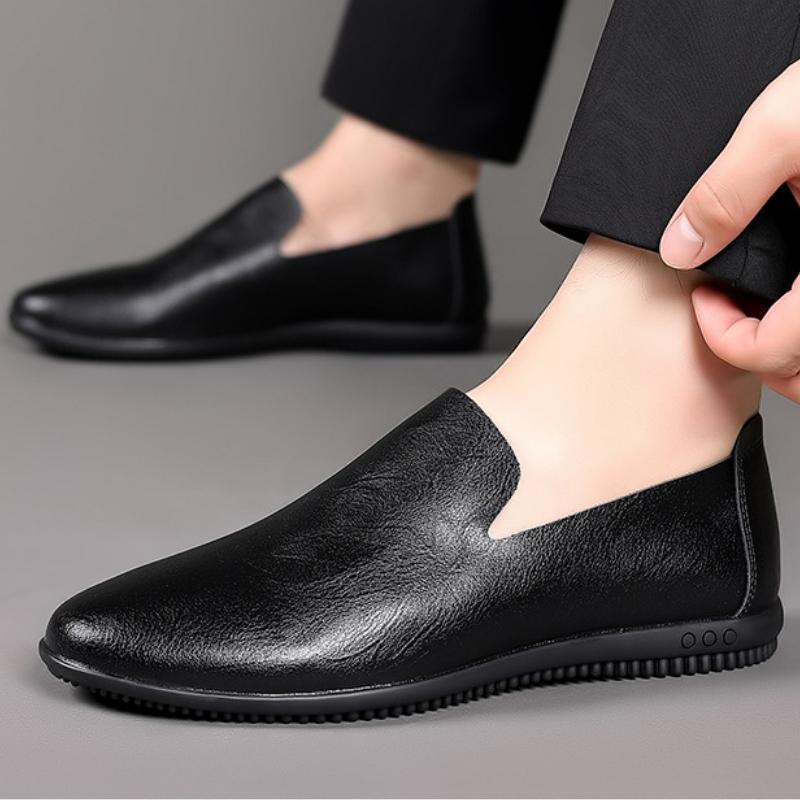 Fashion Designer Solid Color Male Leather Shoes Slip-on Flat-soled Men Loafers Spring Autumn Soft-soled Casual Man Driving Shoes