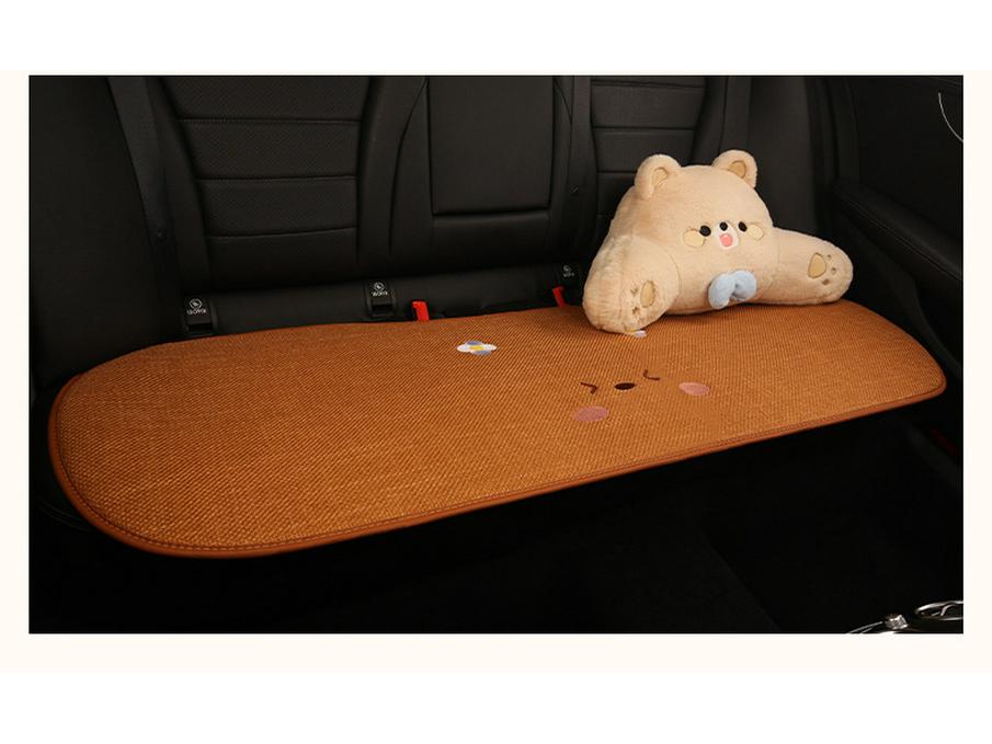 Universal Car Seat Cushion - Cute Cartoon Bear Design for Leapmotor C10/B01/B10/C11, Cotton Linen Fabric for All Seasons