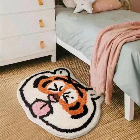 Tapete adorável com estampa de tigre, capacho de pelúcia macio e fofo para uso diário