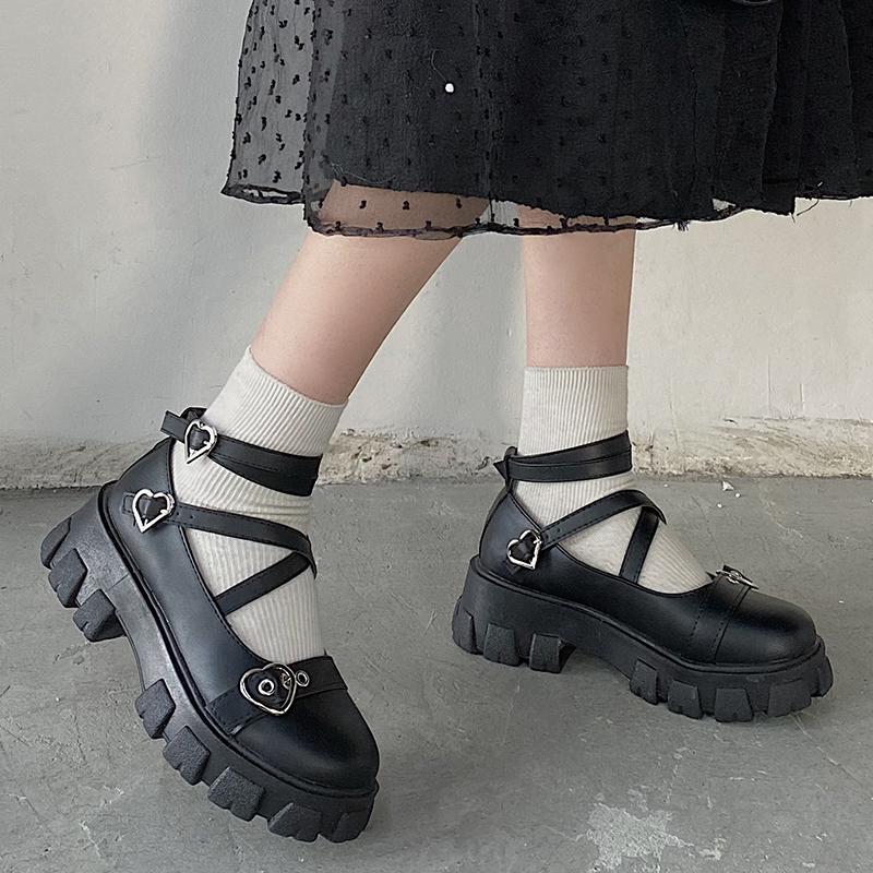 Women 'S Heart Buckle Platform Mary Jane Shoes Fashion Cross Strap Chunky Heels Lolita Shoes Woman Patent Leather Pumps