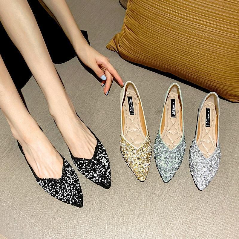 Spring and summer 2025 new pointed rhinestone single shoes women's shallow mouth flat bottom casual fairy wind ladyshoes large size women's shoes