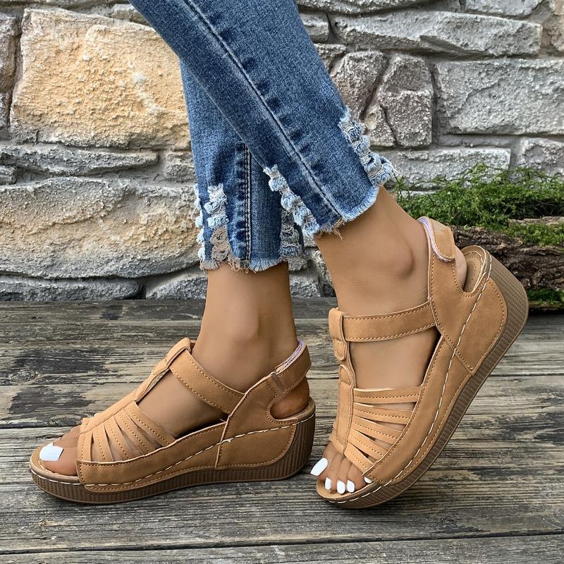 Large size retro hollow sandals women's summer new car line hole shoes thick sole round head wedge heel women's sandals