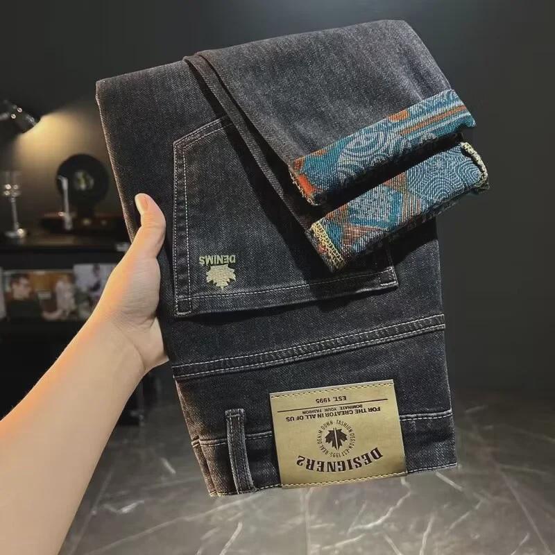

Мужские джинсы Slim-Fit с вышивкой и модным принтом на весну и осень 34 чёрный