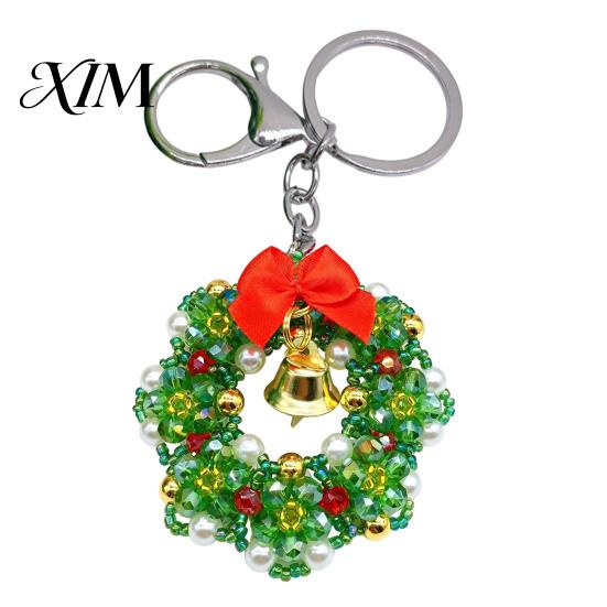 Handcrafted Keychain Handmade Christmas Beaded Keychain, Xmas Tree Wreath Gift Box Bell Key Ring Santa Keyring, Backpack Hanging Decor for Party