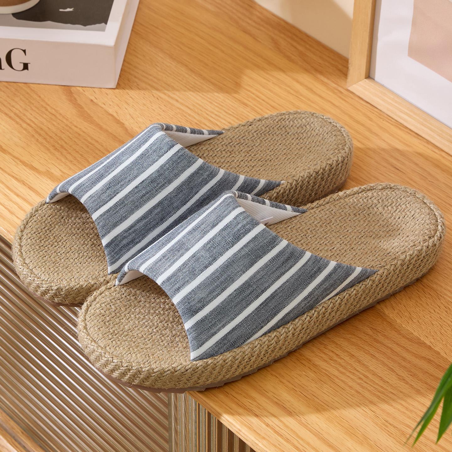 

Thick Bottom Women Home Slippers Comfortable Fashion Non-slip Slippers Casual Breathable Men Slippers 44-45 сірий