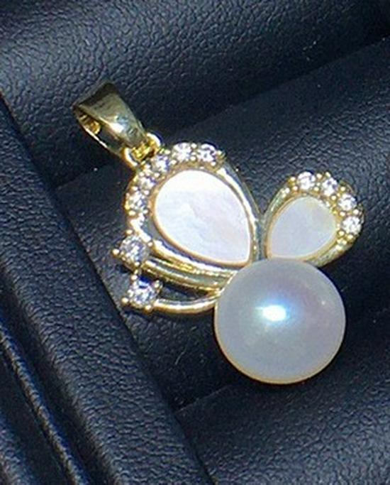 Elegant Summer Korean Style Butterfly Shell Freshwater Pearl Pendant Set for Women (8-9mm), 3-Piece
