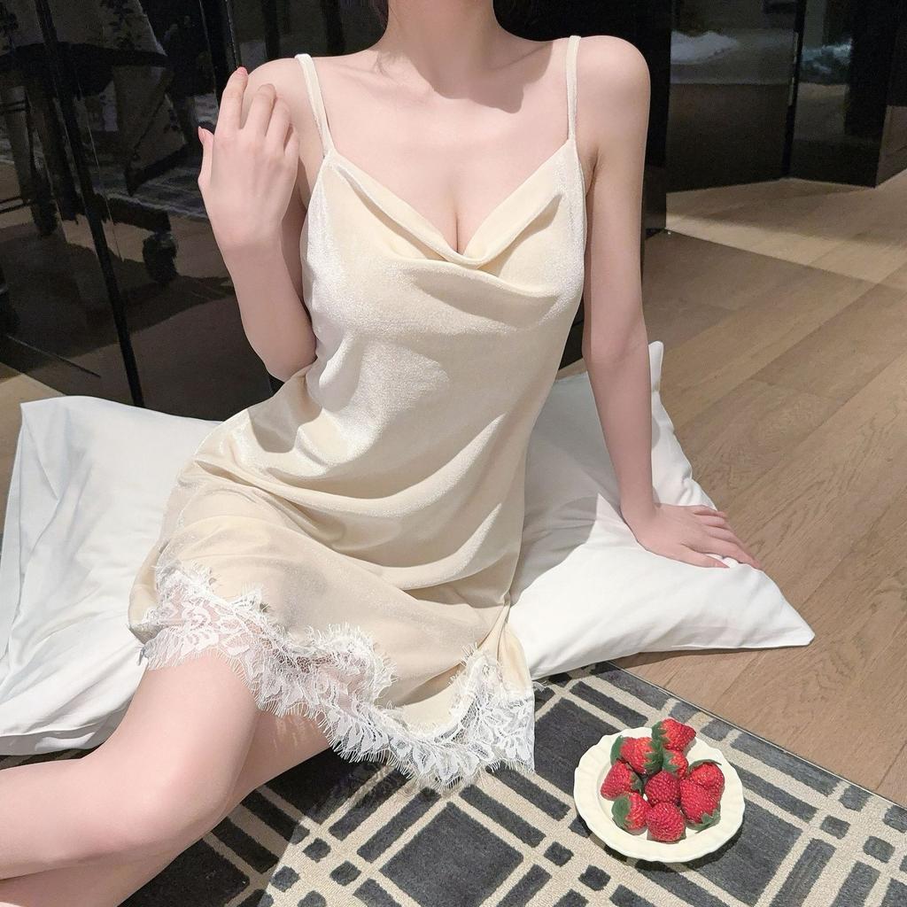 Sexy pajamas women's autumn and winter golden velvet suspender nightgown set swinging collar French slim and thin loungewear