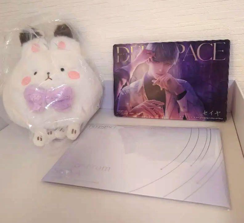 

[USED] Love and Seiya Miku VIP Bonus 3-Piece Set