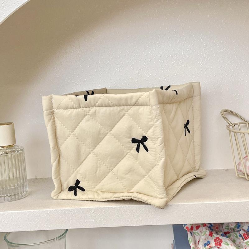 

1PC Korean Style Collapsible Desktop Multi-purpose Large Capacity Decorative Storage Basket Foldable 13x13x13cm