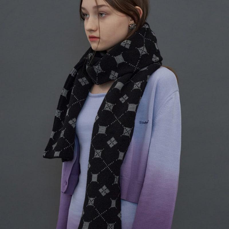 UNALLOYED ARGYLE MUFFLER / BLACK