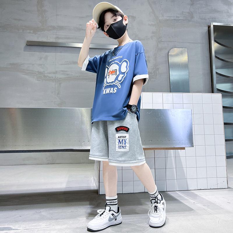 2024 Boys' Summer Short-Sleeved Outfit: Sporty & Stylish Fit for Medium and Large Boys