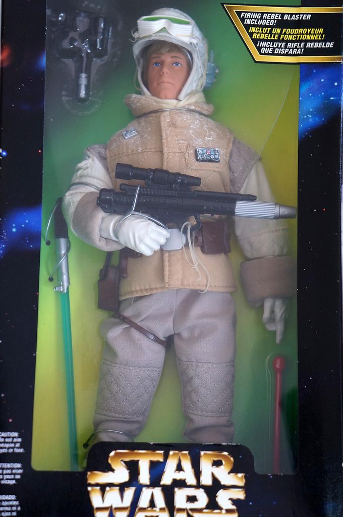 STAR WARS ACTION COLLECTION LUKE SKYWALKER in Hoth Gear