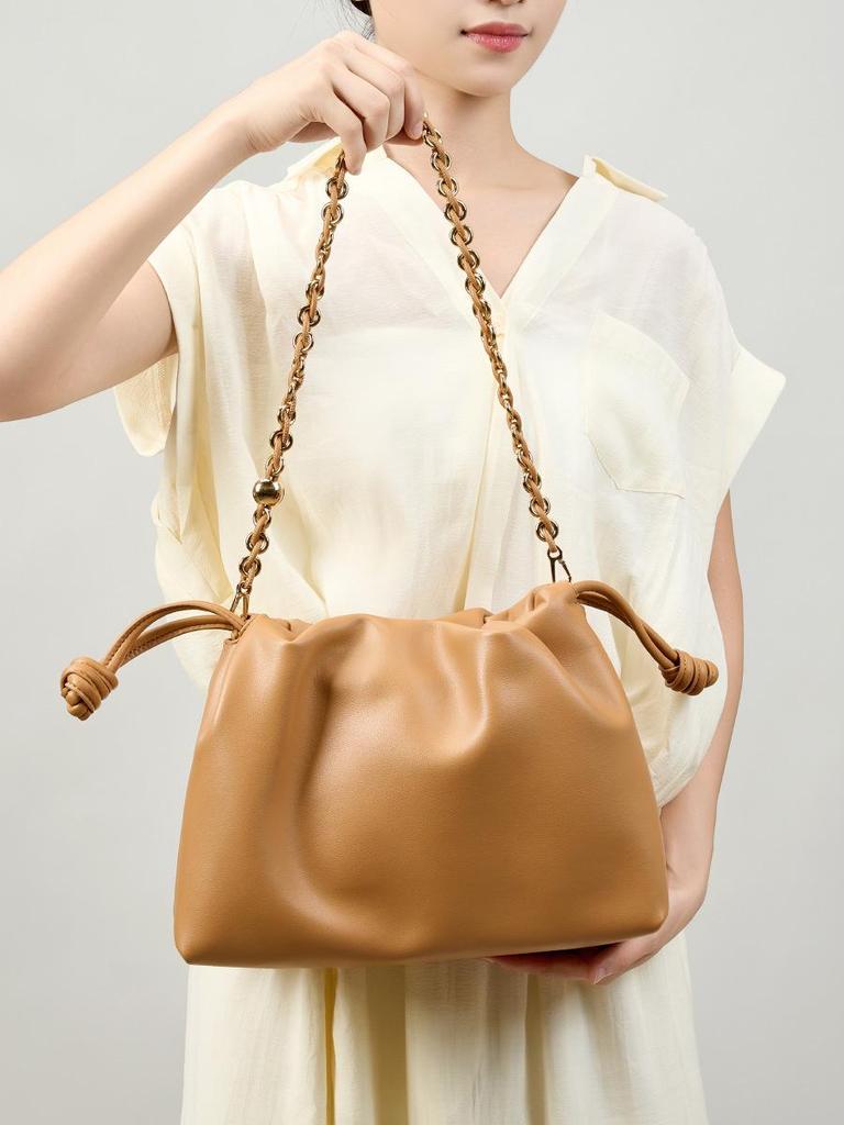 Large Capacity Women's Genuine Leather Handbag - Commuter Shoulder & Crossbody Cloud Dumpling Bag