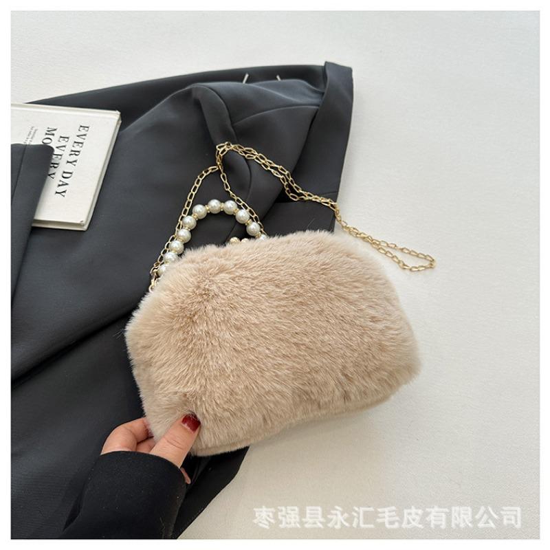

Pearl chain clip bag winter new plush bag niche design messenger bag cute girl clutch bag 14*20*7 легкие хаки