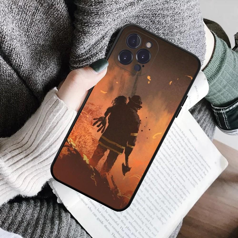 

Firefighter Heroes Fireman Luxury Phone Case For IPhone 16 15 8 7 6 6S Plus X SE XR XS 14 11 12 13 Mini Pro Max Mobile Case iPhone 14 pro