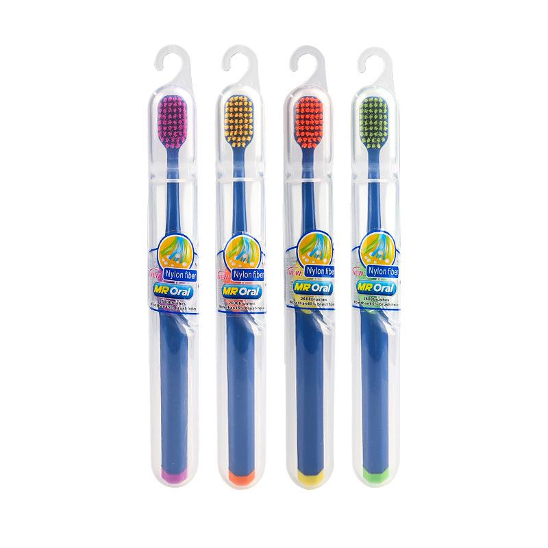 

Цветная зубная щетка со средней щетиной, большой головкой и индивидуальной упаковкой для взрослых