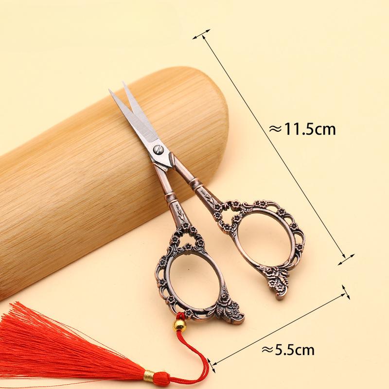 Cross Stitch Embroidery Scissors Classical Style Dragon And Phoenix Crane Tailor Scissors Exquisite Relief Medium And Small Retro Metal Scissors