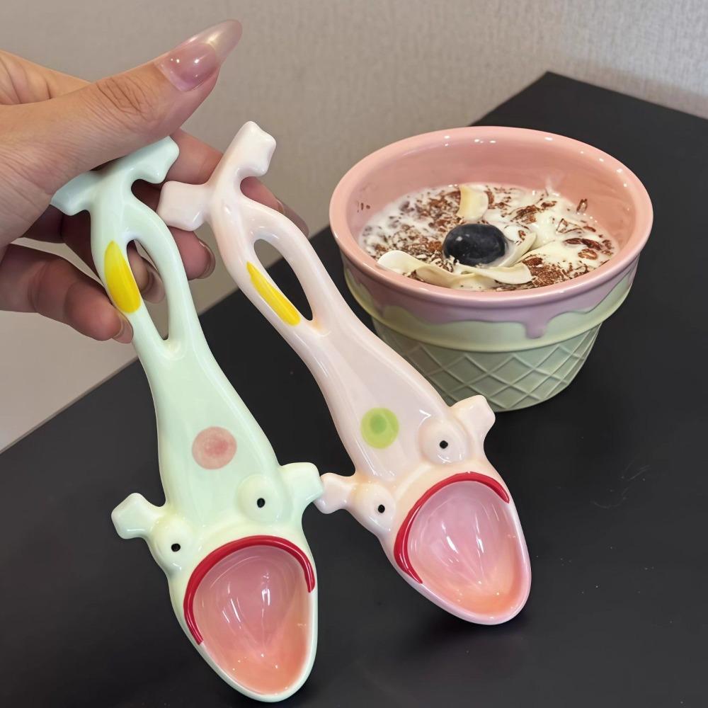 Creative Ugly Frog Design Ceramic Frog Spoon Hangable Handmade Ceramic Dessert Spoon Big Mouth Funny Spoon Eating Drinking Soup