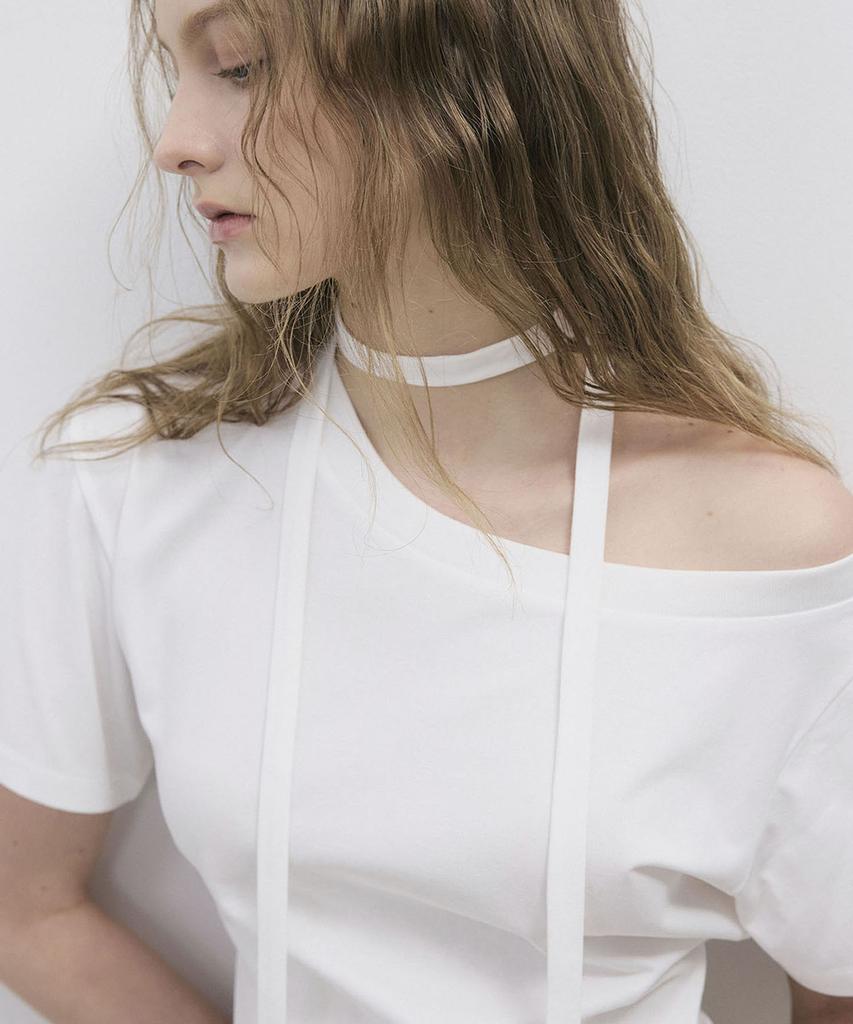 Ssikeoseun Tie Strap One-Shoulder T-Shirt - White