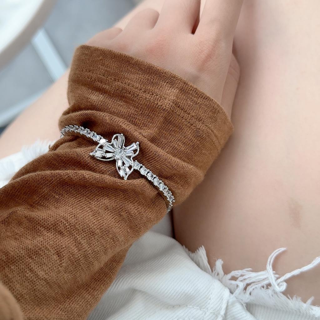 Exquisite Fashion Light Luxury Butterfly Opening Bracelet With Diamonds, High-End Sense, Elegant Personality, Light Luxury, Niche Flower Bracelet